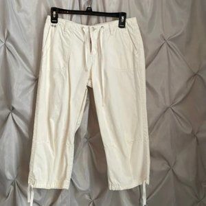 Union bay Cream Capri Size 5